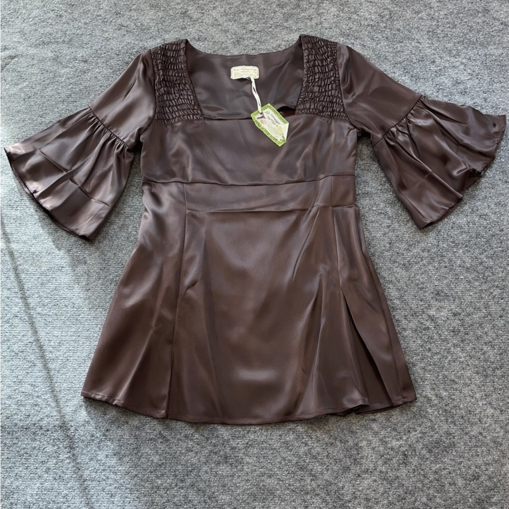Glam Vintage Soul Y2K  Women’s Satin SquareNeck Blouse with Ruffled Sleeves S